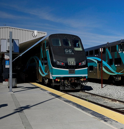 Qué Hacer Después de un Accidente de Tren en Los Ángeles